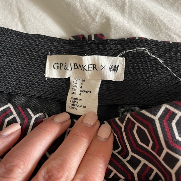 H&M Patterned Pants - Picture 5 of 5